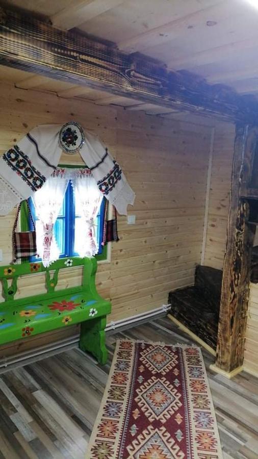 Complex Traditional Casuta Bunicilor-Breb Bagian luar foto