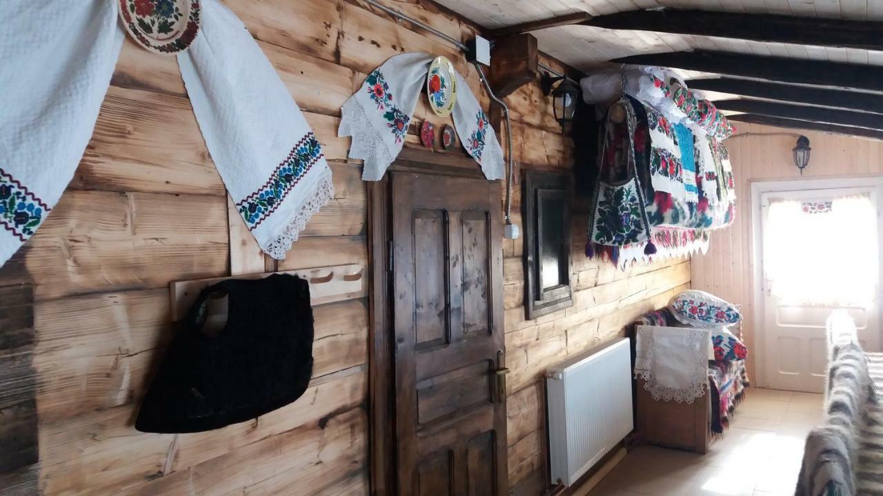 Complex Traditional Casuta Bunicilor-Breb Bagian luar foto