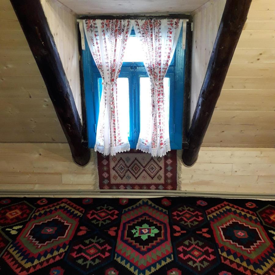 Complex Traditional Casuta Bunicilor-Breb Bagian luar foto